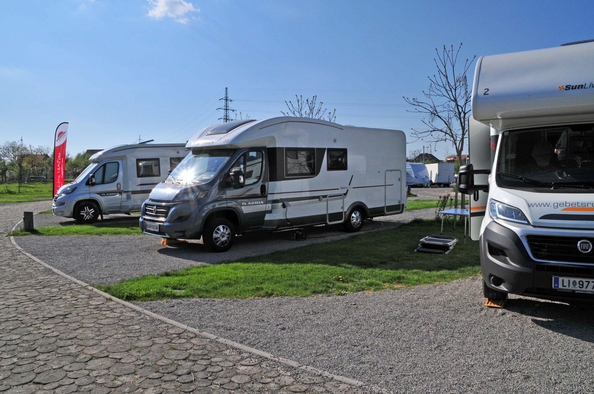 Wohnmobile aufgestellt auf Camping Zagreb